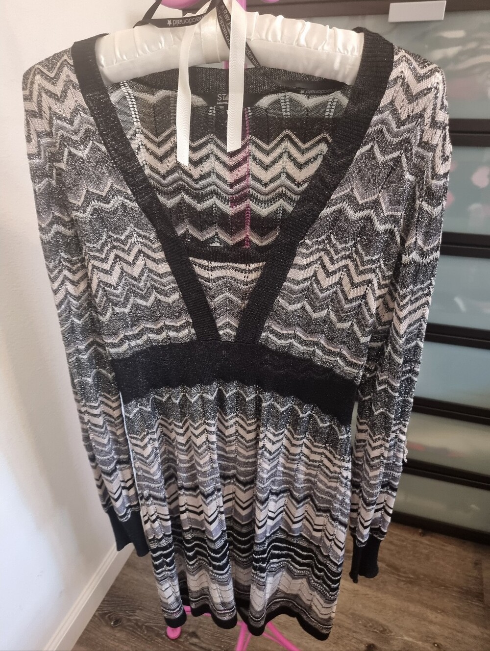 V- Neck Chevron Knit Sweater Dress in Black and White